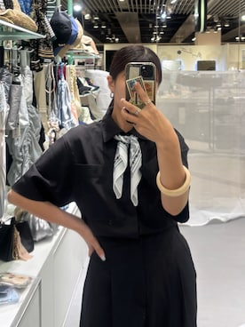 「アイテム（バンダナ/スカーフ）」を使った、ユウナさん（レディース・158cm）の夏コーディネート