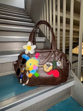 「アイテム（サングラス、ベージュ系）」を使った、ユウナさん（レディース・158cm）の秋コーディネート