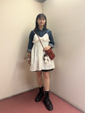 「アイテム（シュシュ）」を使った、ユウナさん（レディース・158cm）の秋コーディネート