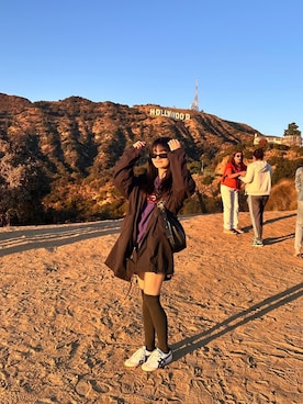 「アイテム（スウェット、パープル系）」を使った、柊希さん（レディース・158cm）の秋コーディネート