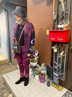 「Desigual（デシグアル）のアイテム（帽子）」を使った、yoandmiaさん（レディース・165cm）の冬コーディネート