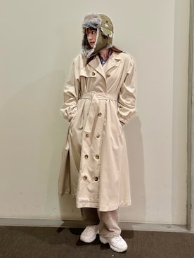 「NEW ERA（ニューエラ）のアイテム（ハット）」を使った、RIKOさん（レディース・160cm）の秋コーディネート