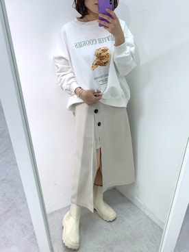 「スリット」｜「アイテム（スウェット）」を使った、s13_oliveさん（レディース・158cm）の春コーディネート