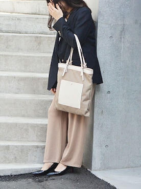 「カラー×コーデ」｜「アイテム（トートバッグ）」を使った、ayuGさん（レディース・167cm）の春コーディネート