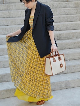 「カラー×コーデ」｜「アイテム（トートバッグ）」を使った、ayuGさん（レディース・167cm）の春コーディネート