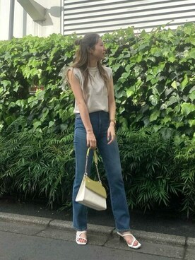 「アイテム（タンクトップ、グレー系）」を使った、MURUAさん（レディース・165cm）の春コーディネート