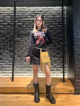 「HYSTERIC GLAMOUR（ヒステリックグラマー）のロゴスタッズ フリンジミニバッグ（ショルダーバッグ）」を使った、moanghaeeeさん（レディース・168cm）の秋コーディネート