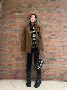 「アイテム（クラッチバッグ）」を使った、moanghaeeeさん（レディース・168cm）の冬コーディネート