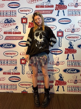 「HYSTERIC GLAMOUR（ヒステリックグラマー）のHYSTERIC ROSE柄ジャカード チビTシャツ（Tシャツ/カットソー、ブラック系）」を使った、moanghaeeeさん（レディース）の春コーディネート