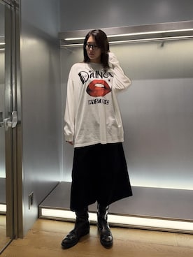 「HYSTERIC GLAMOUR（ヒステリックグラマー）のニーダーツデニムハーフパンツ（デニムパンツ、ブラック系）」を使った、moanghaeeeさん（レディース）の秋コーディネート