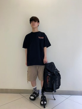 「AVIREX（アヴィレックス）のアイテム（サンダル）」を使った、フウヤさん（メンズ・160cm）の春コーディネート