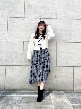 「MAJESTIC LEGON（マジェスティックレゴン）のアイテム」を使った、はるなさん（レディース・160cm）の秋コーディネート
