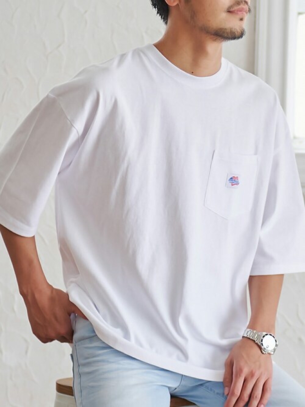 「綿100％、ワンポイント、シンプルTシャツ、JEMORGAN、ブランドロゴ」｜「JEMORGANの『JEMORGAN LONG JOHNS/ジェーイーモーガンロングジョーンズ』半袖BIGポケット付きTEE（Tシャツ/カットソー、ホワイト系）」を使った、SILVER BULLET ZOZOTOWN OFFICIALさん（メンズ・180cm）の夏コーディネートの1枚目の写真