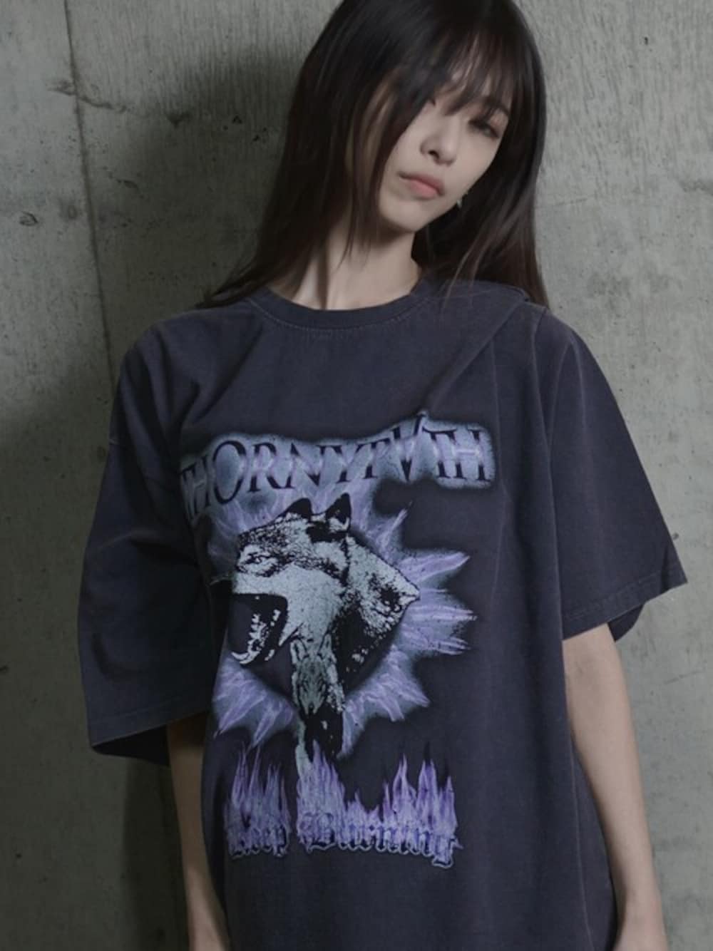 「TEE、アニマル、バンドT、プリントT、夏コーデ、半袖Ｔシャツ、ウルフ、ピグメント、コブラ、浅染め加工」｜「SILVER BULLETの『CavariA/キャバリア』ハードグラフィックTEE（Tシャツ/カットソー、その他）」を使った、SILVER BULLET ZOZOTOWN OFFICIALさん（メンズ・160cm）の夏コーディネートの1枚目の写真
