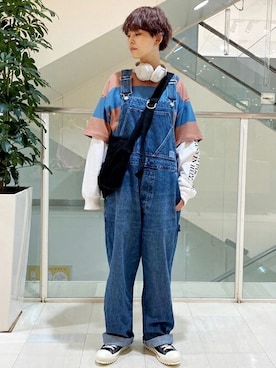 「RNA（アールエヌエー）のアイテム（オールインワン・サロペット）」を使った、RNA MEDIA ZOZOTOWN STAFFさん（レディース・166cm）の秋コーディネート