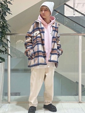 「シャギー」｜「アイテム（カバーオール）」を使った、RNA MEDIA ZOZOTOWN STAFFさん（レディース・166cm）の冬コーディネート