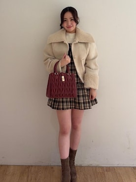 「MAJESTIC LEGON（マジェスティックレゴン）のキラキラハイネックニット（ニット/セーター）」を使った、Nanakoさん（レディース・156cm）の冬コーディネート