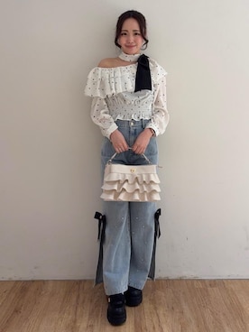 「MAJESTIC LEGON（マジェスティックレゴン）の2WAYボリュームローファー（ローファー、ブラック系）」を使った、Nanakoさん（レディース）の春コーディネート