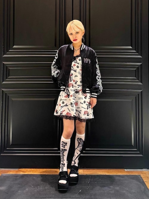 レア希少【美品】ヒステリックグラマー PUNK OMG総柄ワンピース ヒスガール ROCK HAPPENING柄 ワンピース（ワンピース）｜HYSTERIC GLAMOUR