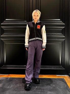 「アイテム（その他アウター、ブラック系）」を使った、aykさん（レディース・157cm）の秋コーディネート
