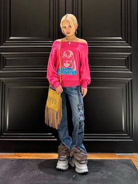 「HYSTERIC GLAMOUR（ヒステリックグラマー）のロゴスタッズ フリンジミニバッグ（ショルダーバッグ）」を使った、aykさん（レディース・157cm）の秋コーディネート