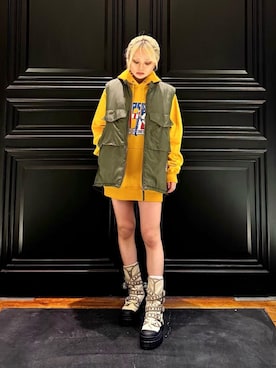 「HYSTERIC GLAMOUR（ヒステリックグラマー）のアイテム（パーカー）」を使った、aykさん（レディース・157cm）の秋コーディネート