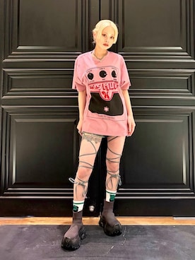 「HYSTERIC GLAMOUR（ヒステリックグラマー）のサイドギャザーレッグラップショートパンツ（デニムパンツ、ブルー系）」を使った、aykさん（レディース・157cm）の夏コーディネート