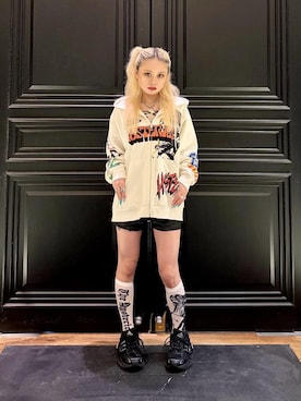 「HYSTERIC GLAMOUR（ヒステリックグラマー）のHYSTERIC TIMES シアーハイソックス（ソックス/靴下、ホワイト系）」を使った、aykさん（レディース・157cm）の秋コーディネート