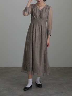 「アイテム（ドレス、グレー系）」を使った、SHOP STAFFさん（レディース・163cm）の秋コーディネート