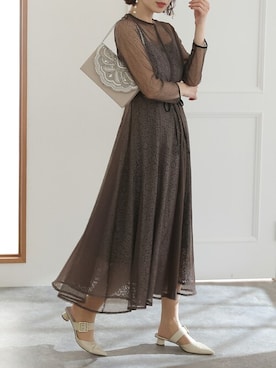 「アイテム（ドレス、グレー系）」を使った、SHOP STAFFさん（レディース・163cm）の秋コーディネート