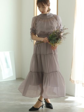 「アイテム（ドレス、グレー系）」を使った、SHOP STAFFさん（レディース・163cm）の秋コーディネート