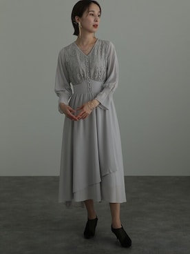 「アイテム（ドレス、グレー系）」を使った、SHOP STAFFさん（レディース・163cm）の秋コーディネート