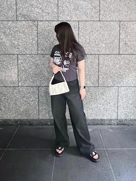 CHARLES & KEITHさんのコーディネート