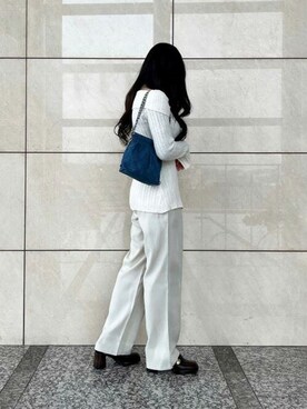 「CHARLES & KEITH（チャールズ & キース）のメタリックアクセント ローファーパンプス（ローファー）」を使った、CHARLES & KEITHさん（レディース・160cm）の夏コーディネート