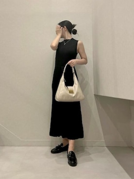 「CHARLES & KEITH（チャールズ & キース）のアイテム（アクセサリー）」を使った、CHARLES & KEITHさん（レディース・160cm）の夏コーディネート