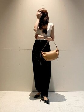 「CHARLES & KEITH（チャールズ & キース）のパテント ポインテッドトゥキトゥンヒールパンプス（パンプス、ブラック系）」を使った、CHARLES & KEITHさん（レディース・160cm）の夏コーディネート