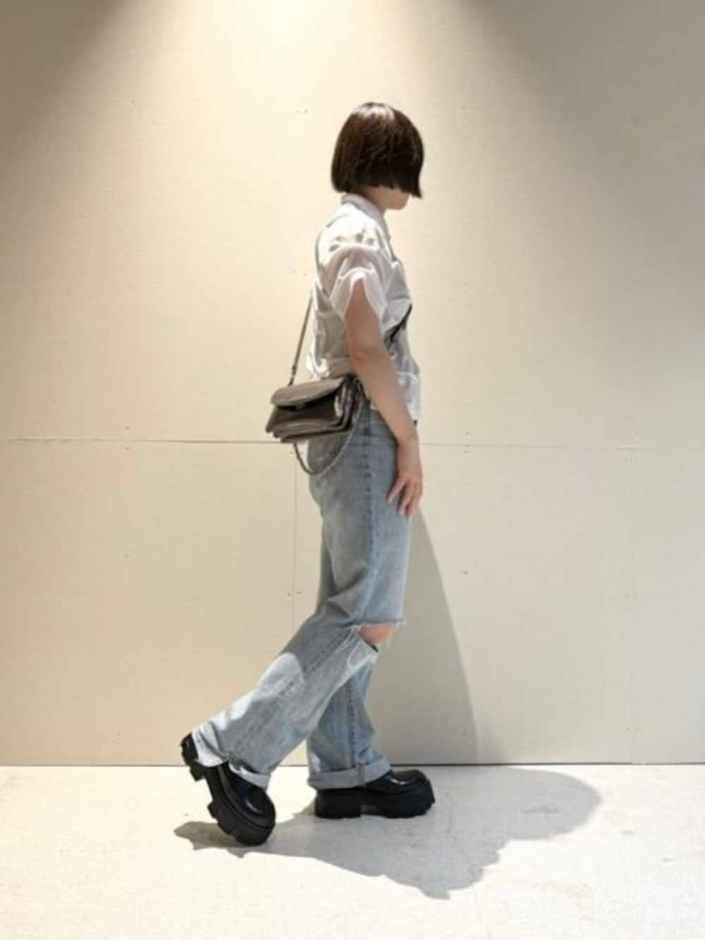 CHARLES & KEITH（チャールズ & キース）の「ジップアップ