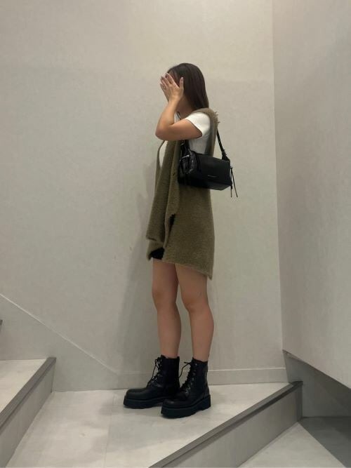 CHARLES & KEITH リッジッドソール レースアップコンバットブーツ リッジッドソール レースアップコンバットブーツ（ブーツ