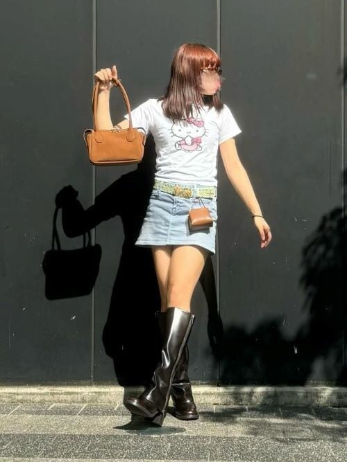 人気CHARLES & KEITH Louise サイドジップニーハイブーツ CHARLES ＆ KEITH ブーツ Louise ルーイ サイドジップニーハイ