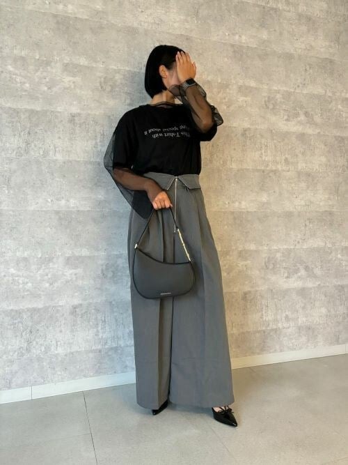 カットアウト キトゥンヒールパンプス CHARLES & KEITH｜カットアウト キトゥンヒールパンプス
