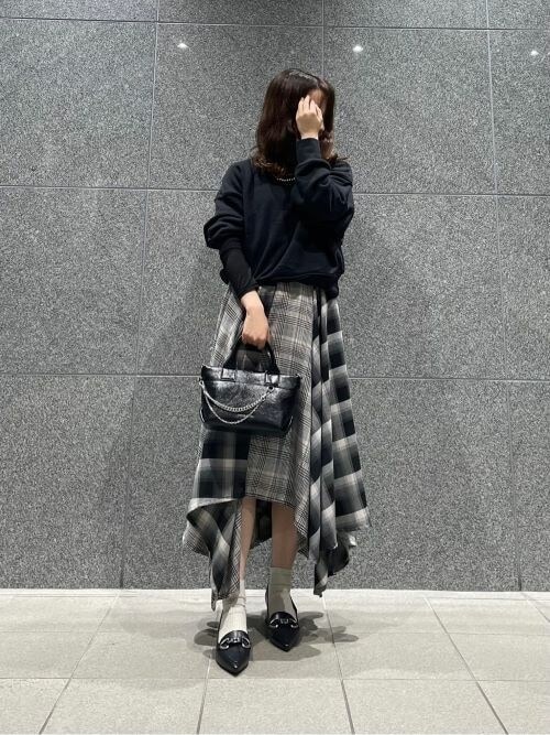 CHARLES & KEITH◆Atwood クリンクル チェーントートバッグ Atwood アトウッド クリンクルエフェクトチェーンエンベリ