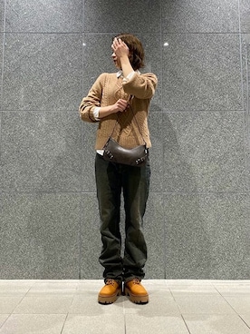 「CHARLES & KEITH（チャールズ & キース）のSloane スローン ホーボーバッグ（ショルダーバッグ）」を使った、CHARLES & KEITHさん（レディース・160cm）の冬コーディネート