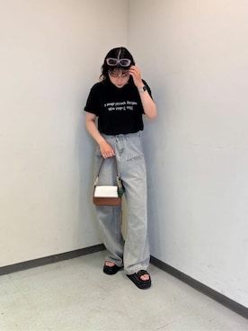 「アイテム（サングラス、ピンク系）」を使った、CHARLES & KEITHさん（レディース・160cm）の夏コーディネート