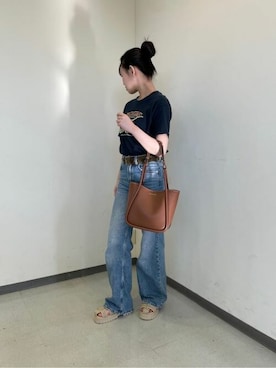 「CHARLES & KEITH（チャールズ & キース）のアイテム（トートバッグ）」を使った、CHARLES & KEITHさん（レディース・160cm）の夏コーディネート