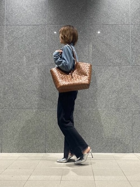 「CHARLES & KEITH（チャールズ & キース）のアイテム（トートバッグ）」を使った、CHARLES & KEITHさん（レディース・160cm）の夏コーディネート