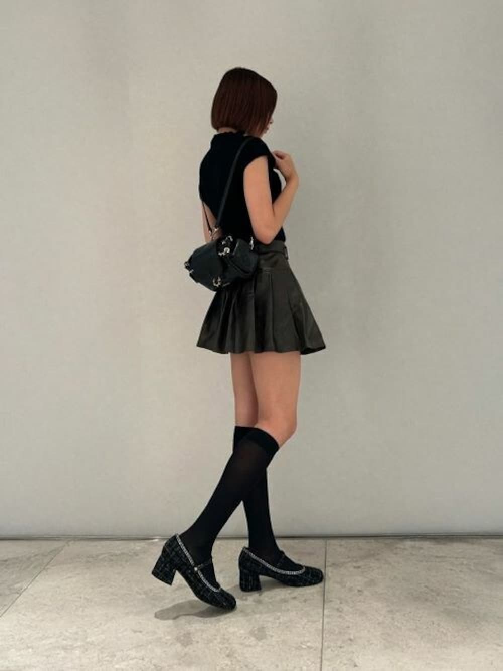 「CHARLES & KEITHのDuo ドゥオ ツーウェイフロントフラップバックパック（バックパック/リュック、ブラック系）」を使った、CHARLES & KEITHさん（レディース・160cm）の夏コーディネートの1枚目の写真