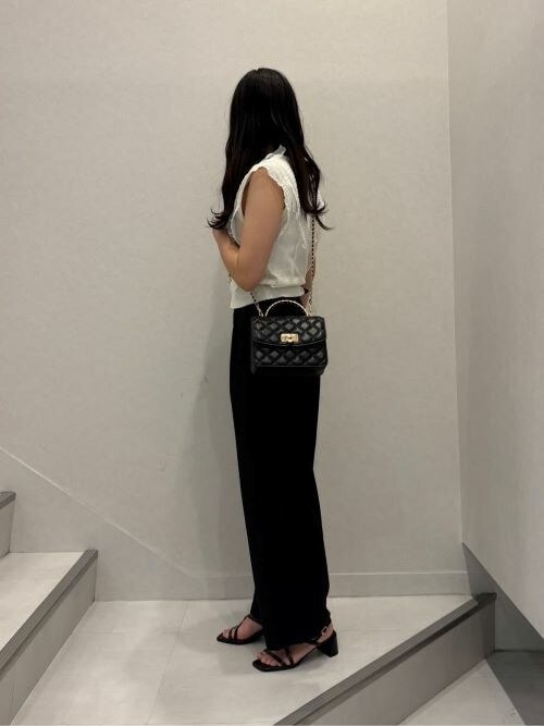 CHARLES&KEITH◆Cressida プッシュロック トップハンドルバッグ Cressida クレシダ キルトプッシュロックトップハンドルバッグ