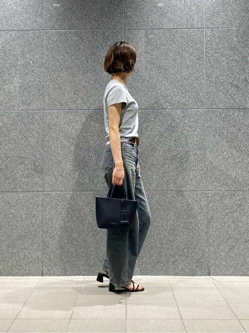 ストラッピー スクエアトゥブロックヒールサンダル（サンダル