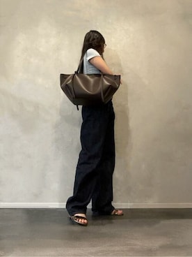 「CHARLES & KEITH（チャールズ & キース）のアイテム（トートバッグ）」を使った、CHARLES & KEITHさん（レディース・160cm）の夏コーディネート