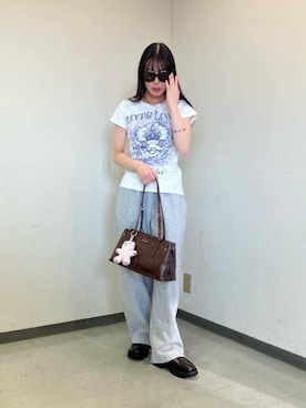「アイテム（キーケース/キーアクセサリー）」を使った、CHARLES & KEITHさん（レディース・160cm）の夏コーディネート